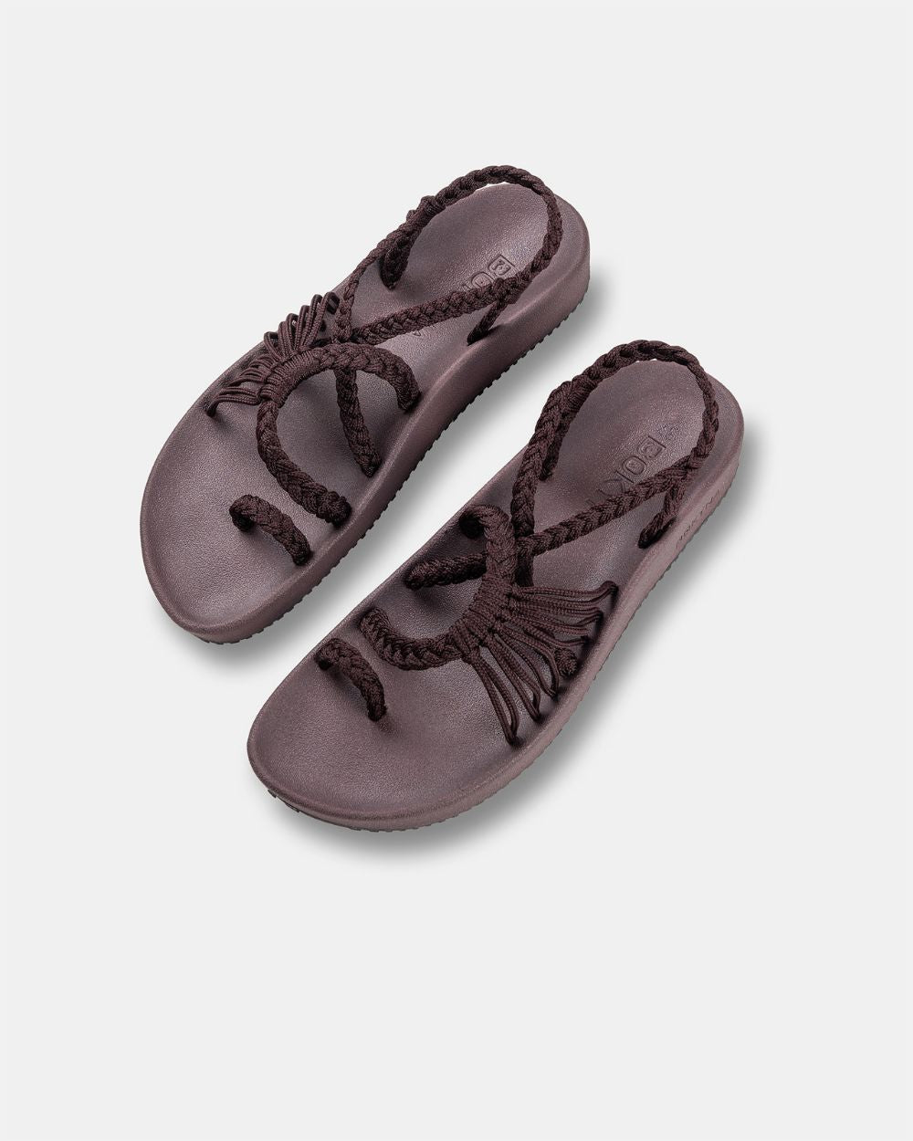 Alma | Sandalias Planas con Detalle Trenzado