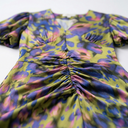 Valeria | Vestido Estampado Multicolor Escote en V